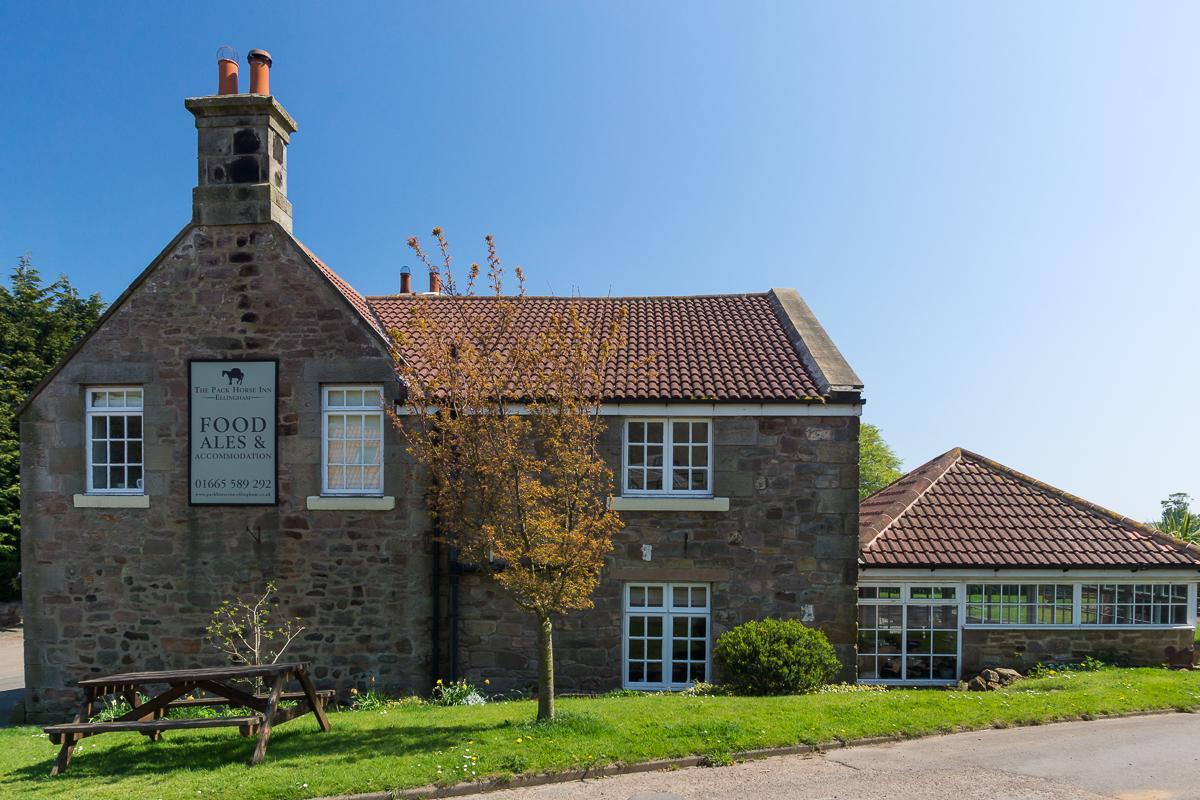 The Pack Horse Inn Chathill Exterior foto